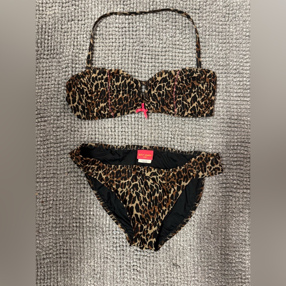 Vintage Betsy Johnson leopard two piece bikinii glam M